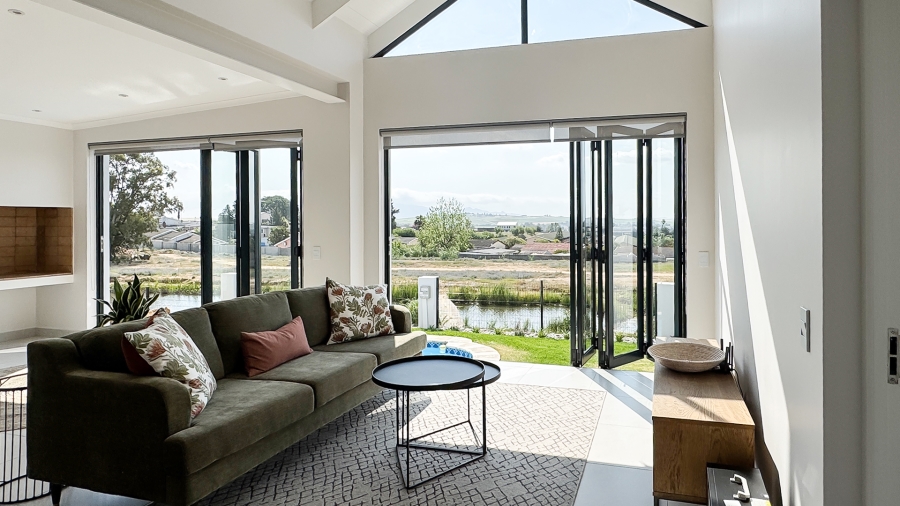 4 Bedroom Property for Sale in Wellington Central Western Cape